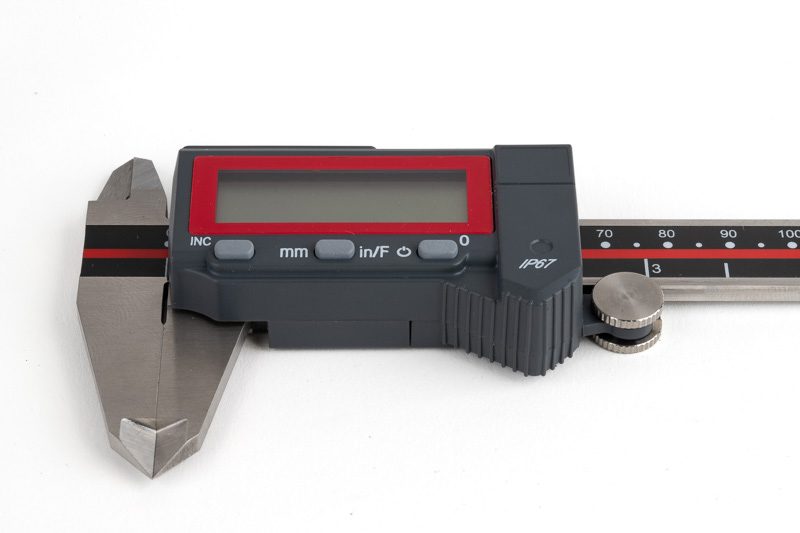 digital-calipers-block-3.jpg
